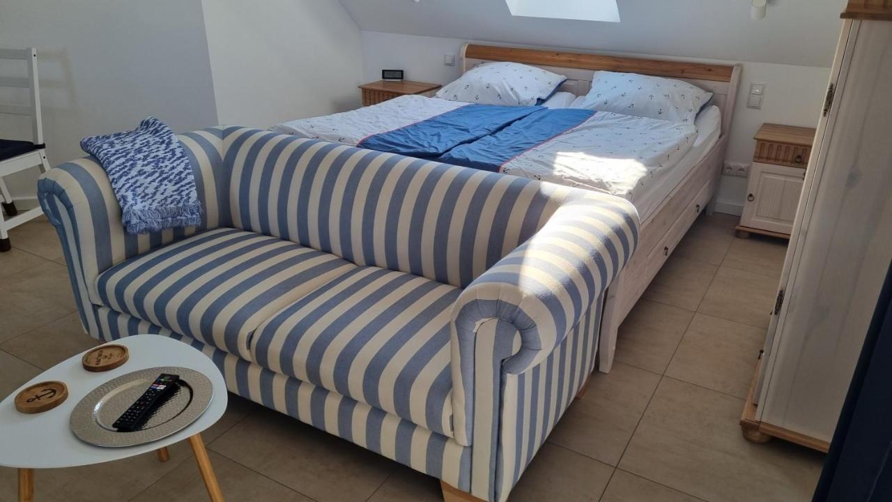Ferienwohnung Ruegen 1, Alt Reddevitz 108, Insel Ruegen, Mit Kamin Middelhagen Buitenkant foto